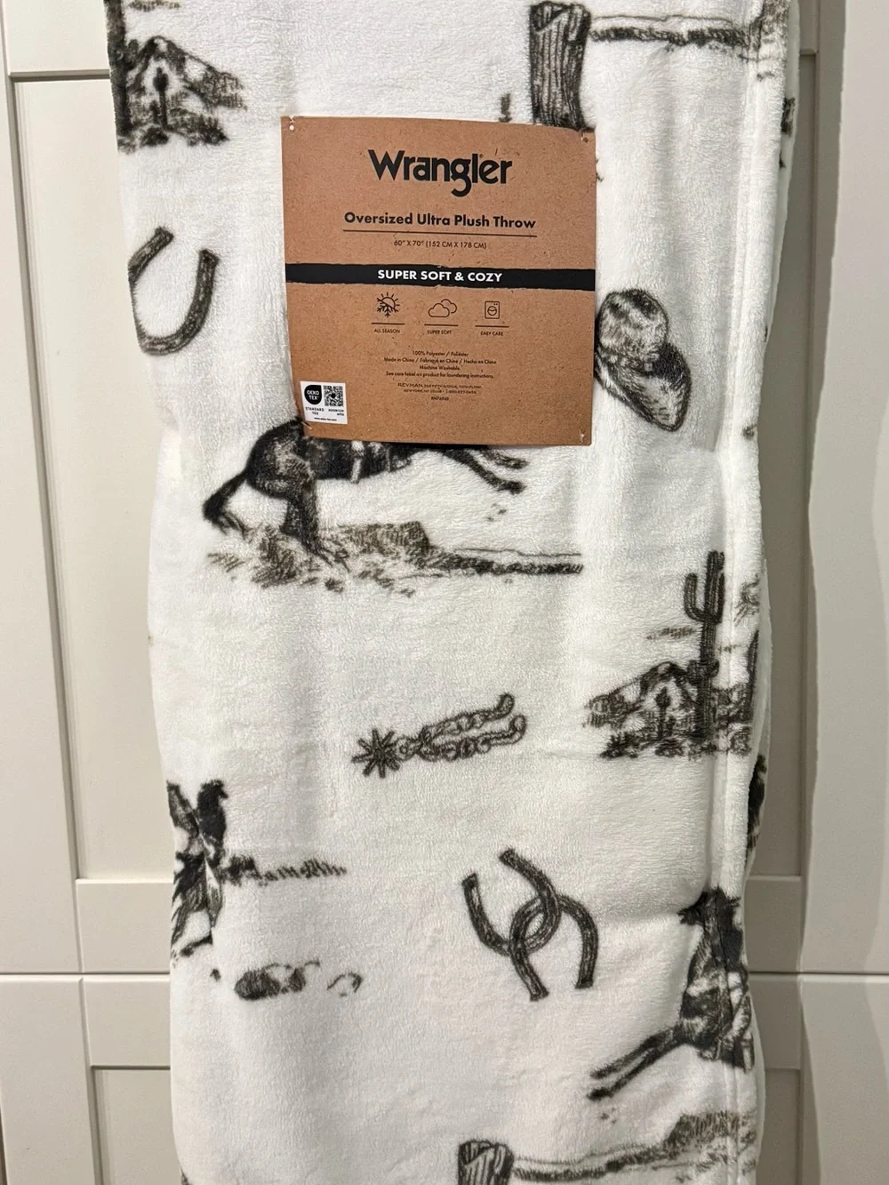 NEW Wrangler 60x70” OVERSIZED ULTRA PLUSH THROW WESTERN COWBOY HORSE BOOTS THEME